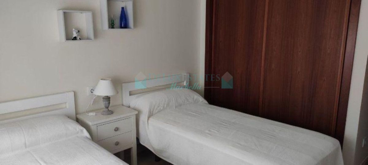 Apartment for sale in Estepona