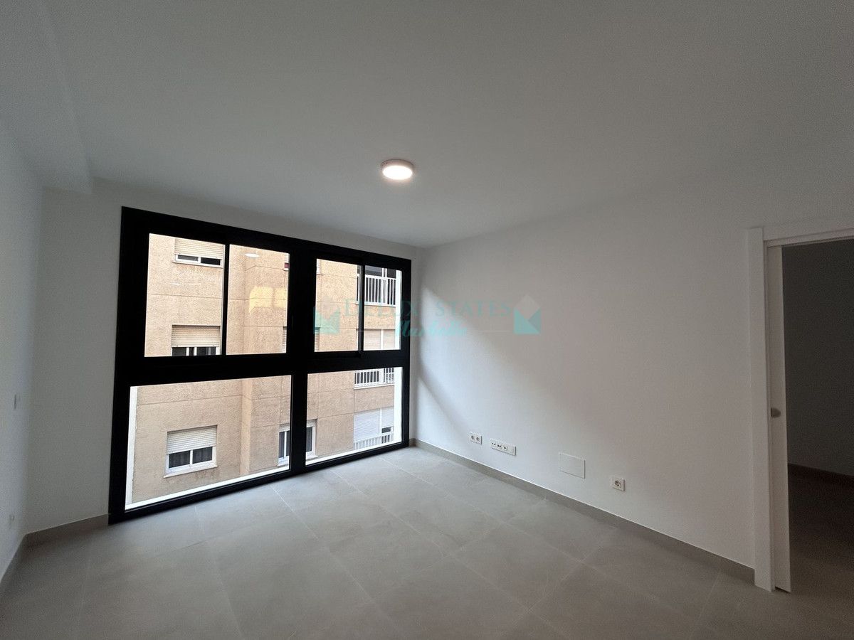 Apartamento en venta en Estepona