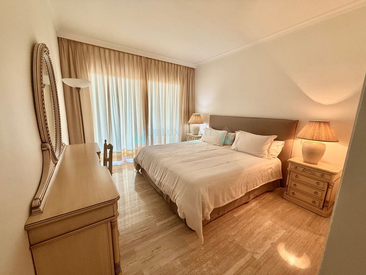 Apartment for sale in Marbella - Puerto Banus