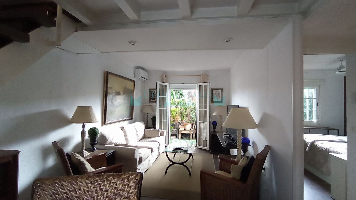 Town House for sale in Carib Playa, Marbella East