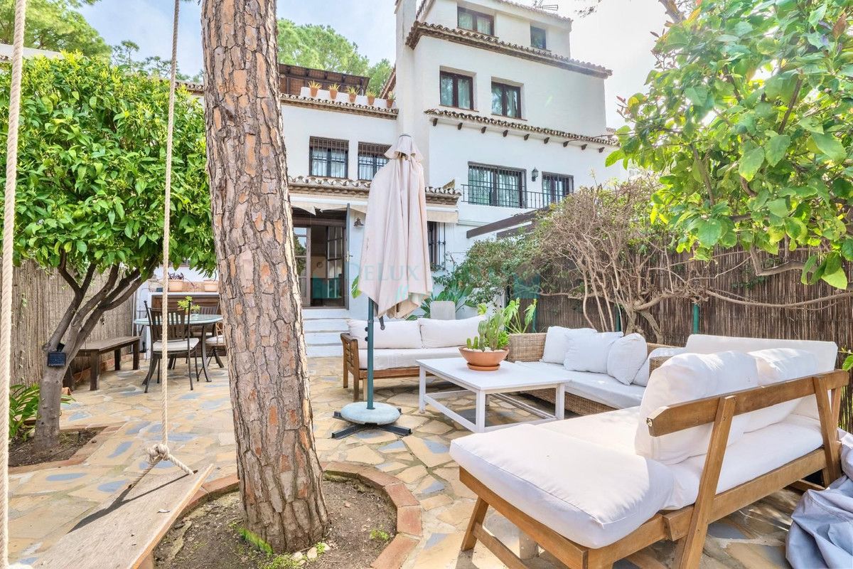 Town House for rent in Nueva Andalucia