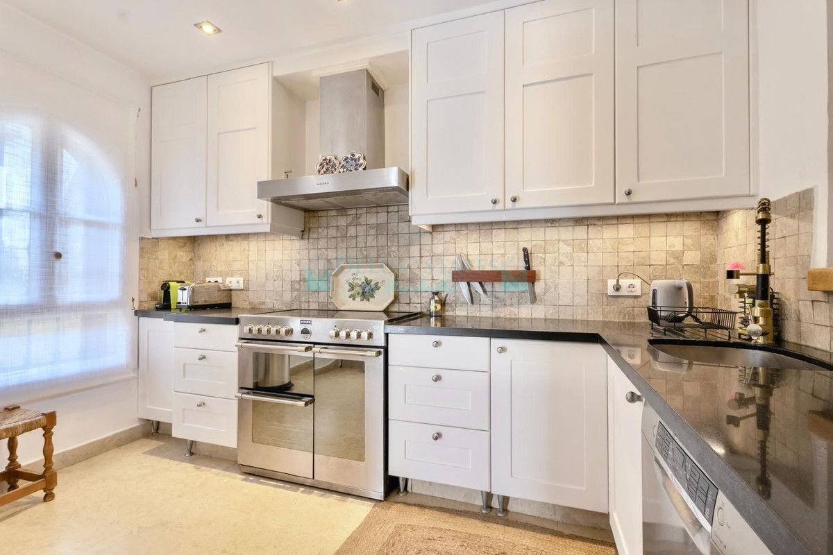 Town House for rent in Nueva Andalucia