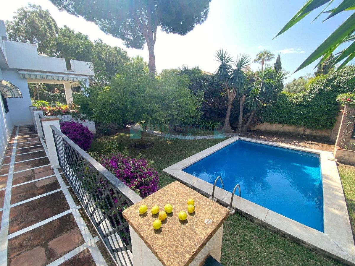 Villa en venta en Nagüeles, Marbella Golden Mile