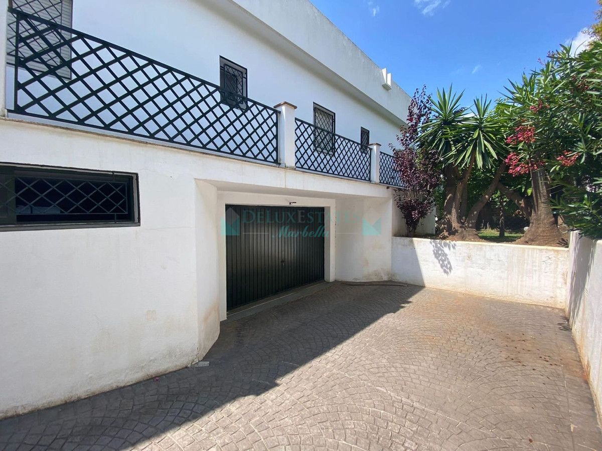 Villa en venta en Nagüeles, Marbella Golden Mile