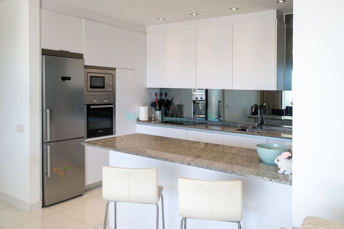 Ground Floor Apartment for sale in Benahavis