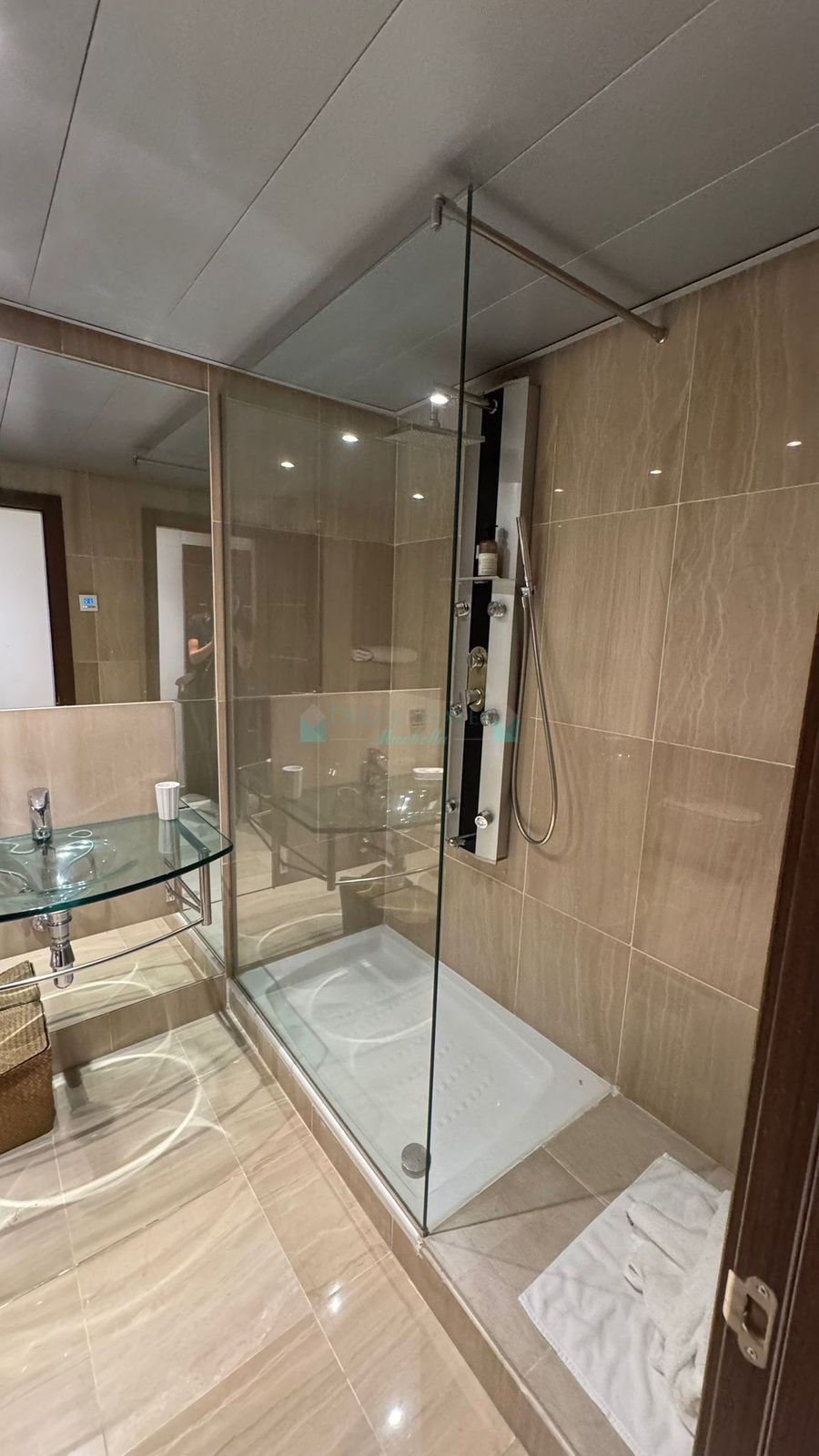 Apartamento en alquiler en New Golden Mile, Estepona