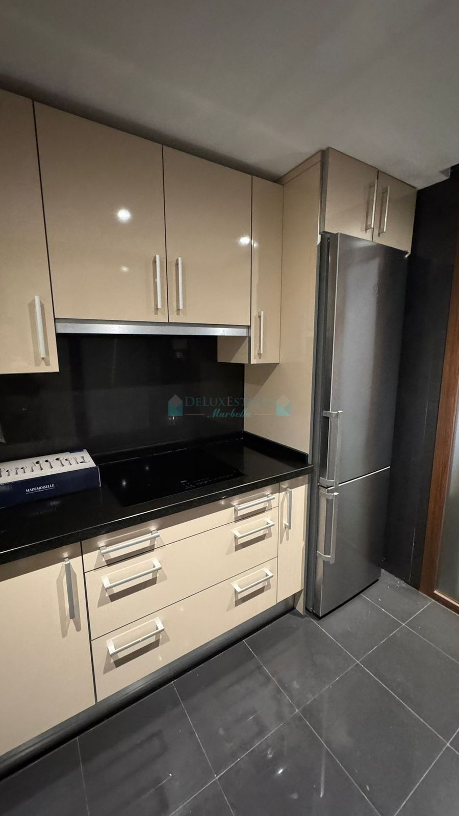 Apartamento en alquiler en New Golden Mile, Estepona