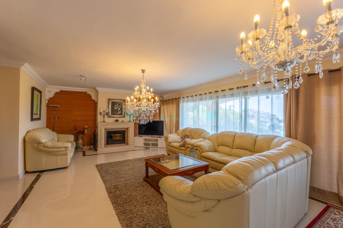 Villa en venta en Benahavis