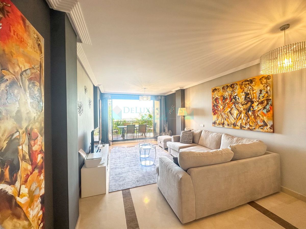 Ground Floor Apartment for sale in Los Arqueros, Benahavis