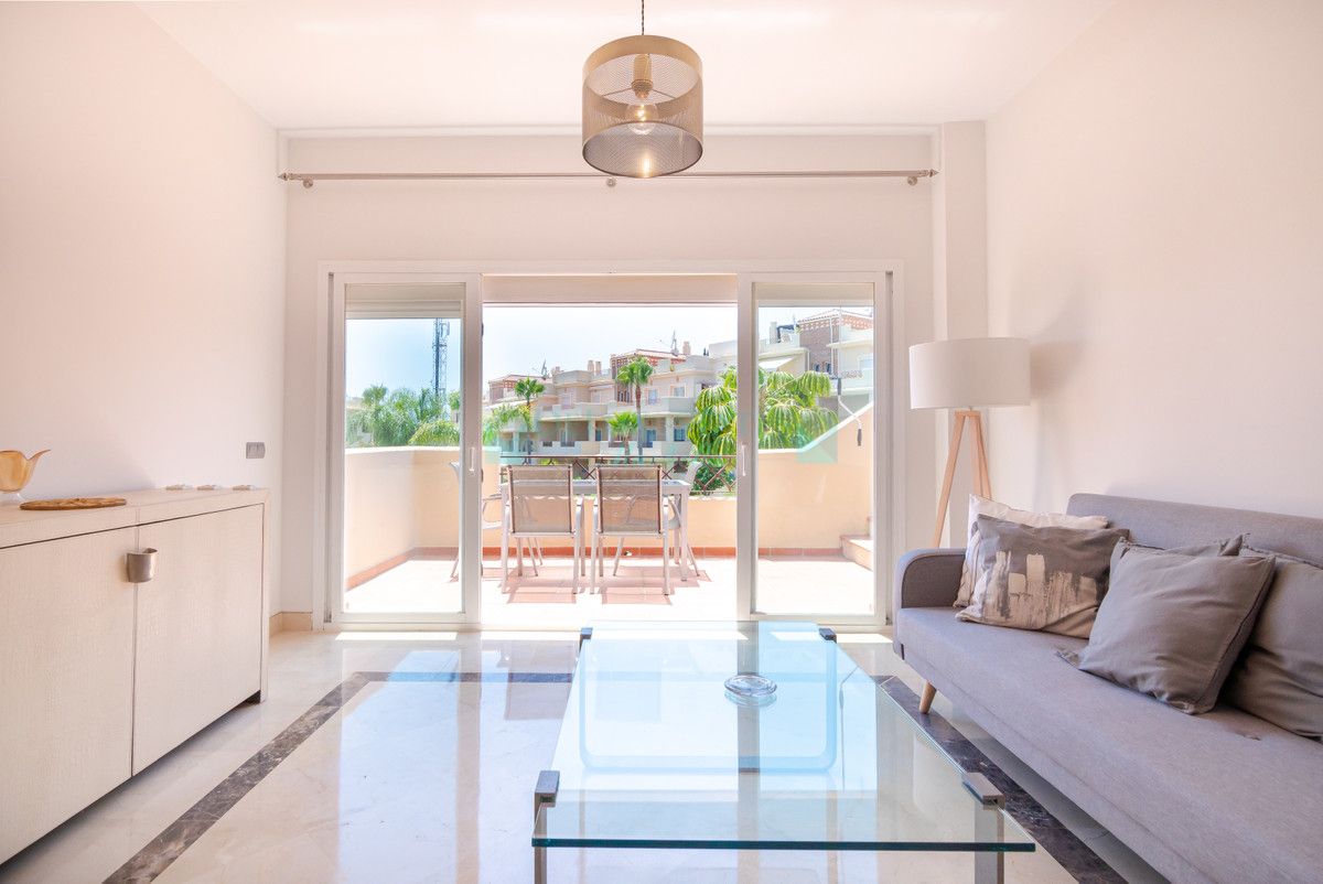 Penthouse for sale in Los Flamingos, Benahavis