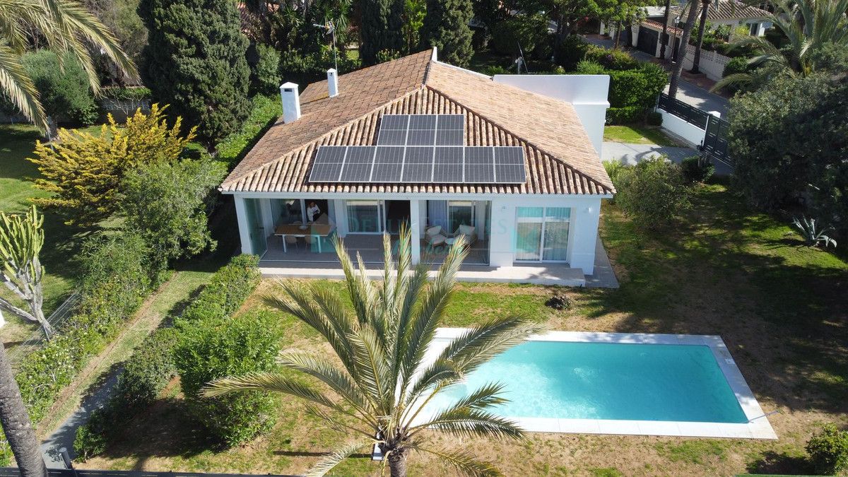 Villa for rent in Marbesa, Marbella East