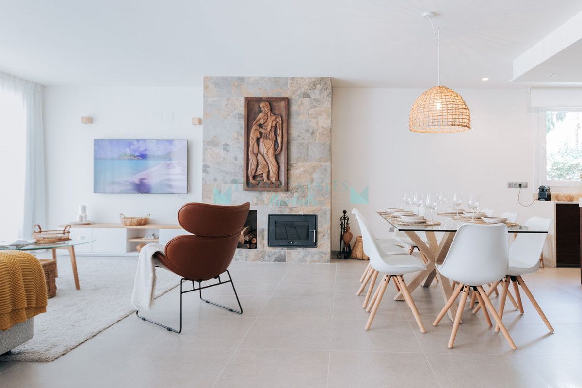 Villa for rent in Marbesa, Marbella East