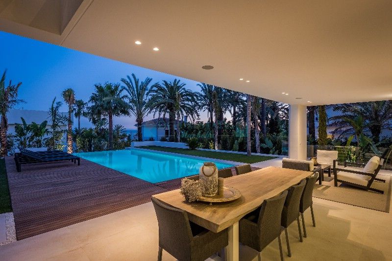 Villa for sale in Marbesa, Marbella East