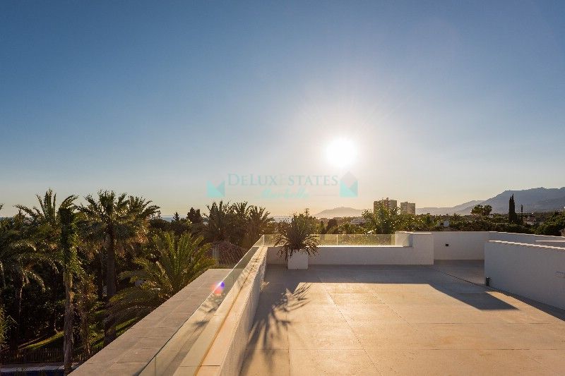 Villa for sale in Marbesa, Marbella East