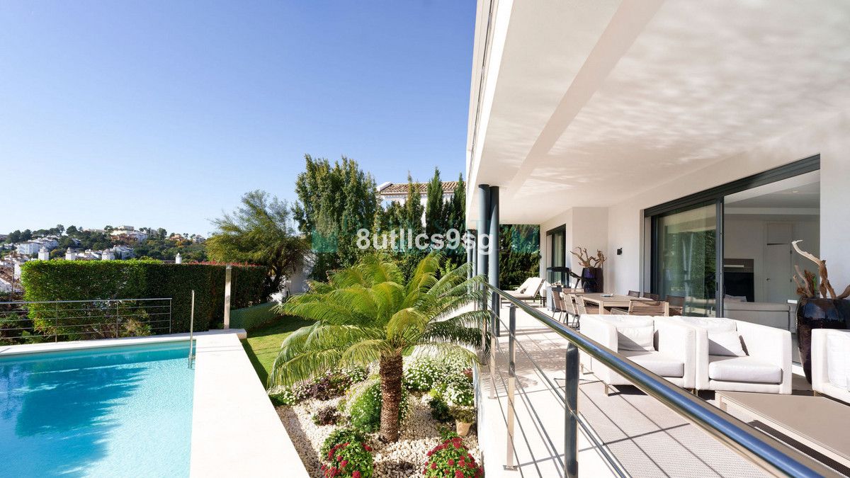 Villa en venta en Benahavis