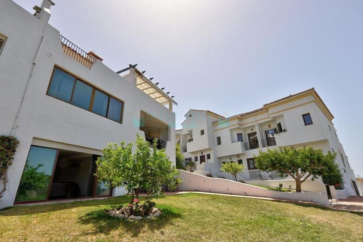 Town House for sale in Benahavis