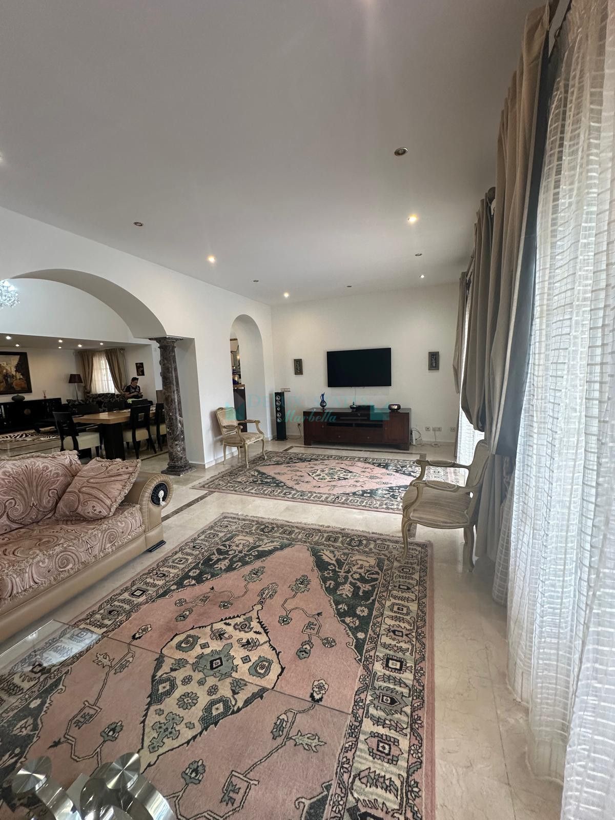 Villa for rent in Nueva Andalucia