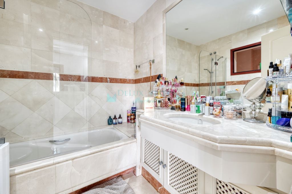 Apartment for sale in Marbella