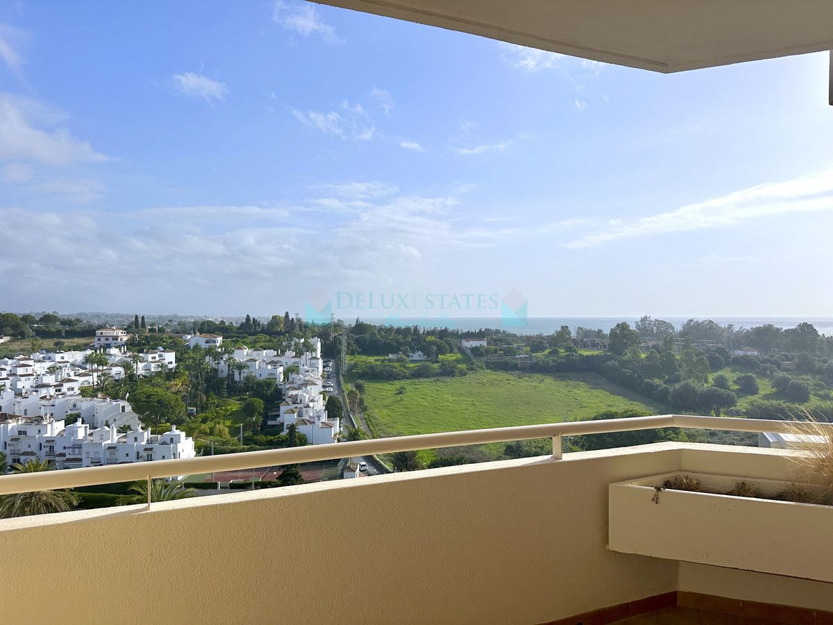 Apartment for sale in Estepona