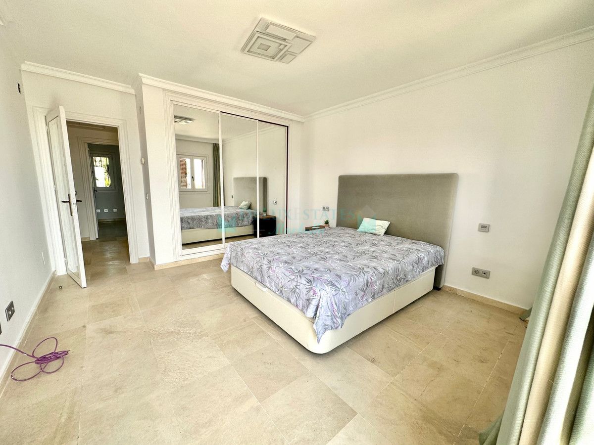 Villa Pareada en alquiler en Marbella Golden Mile