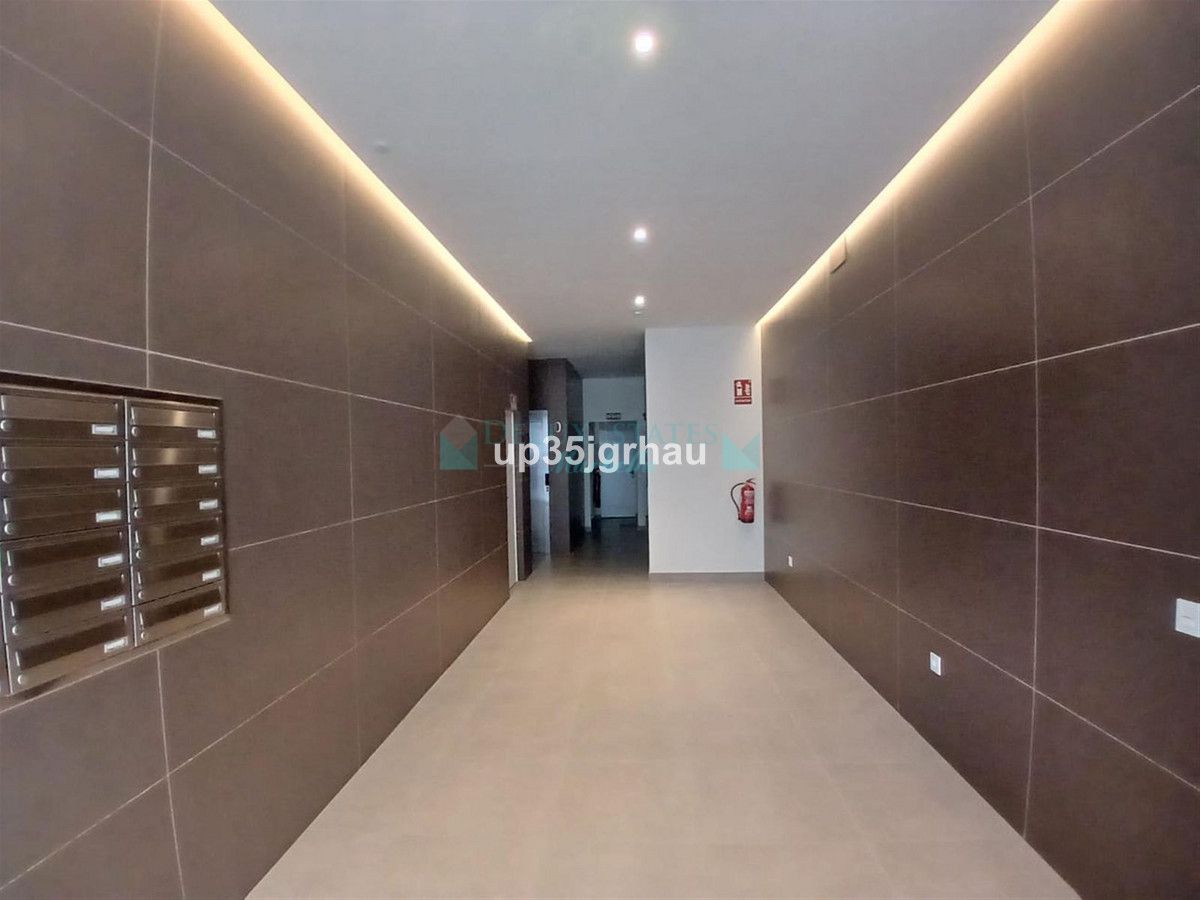 Apartamento en venta en Estepona