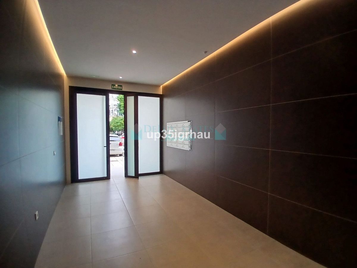 Apartamento en venta en Estepona