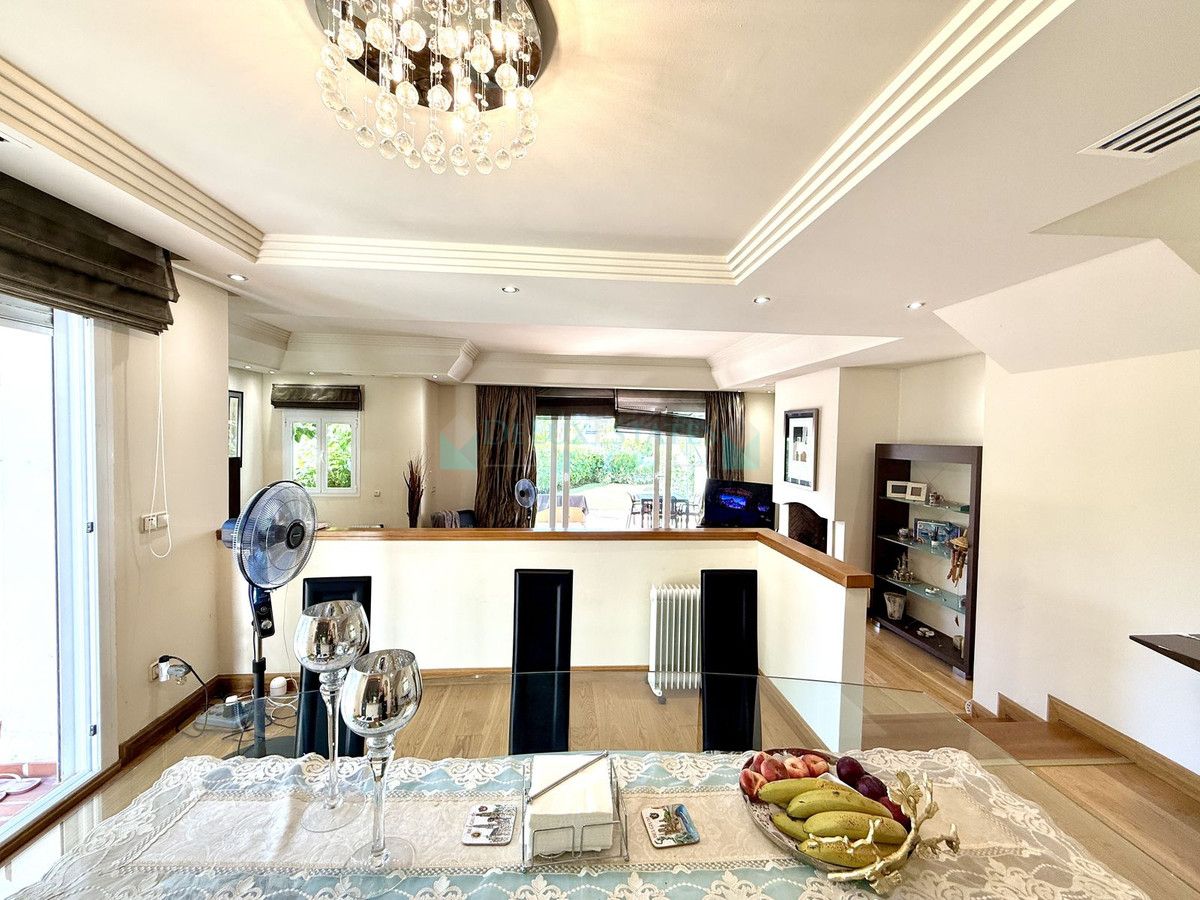 Semi Detached Villa for rent in Costalita, Estepona