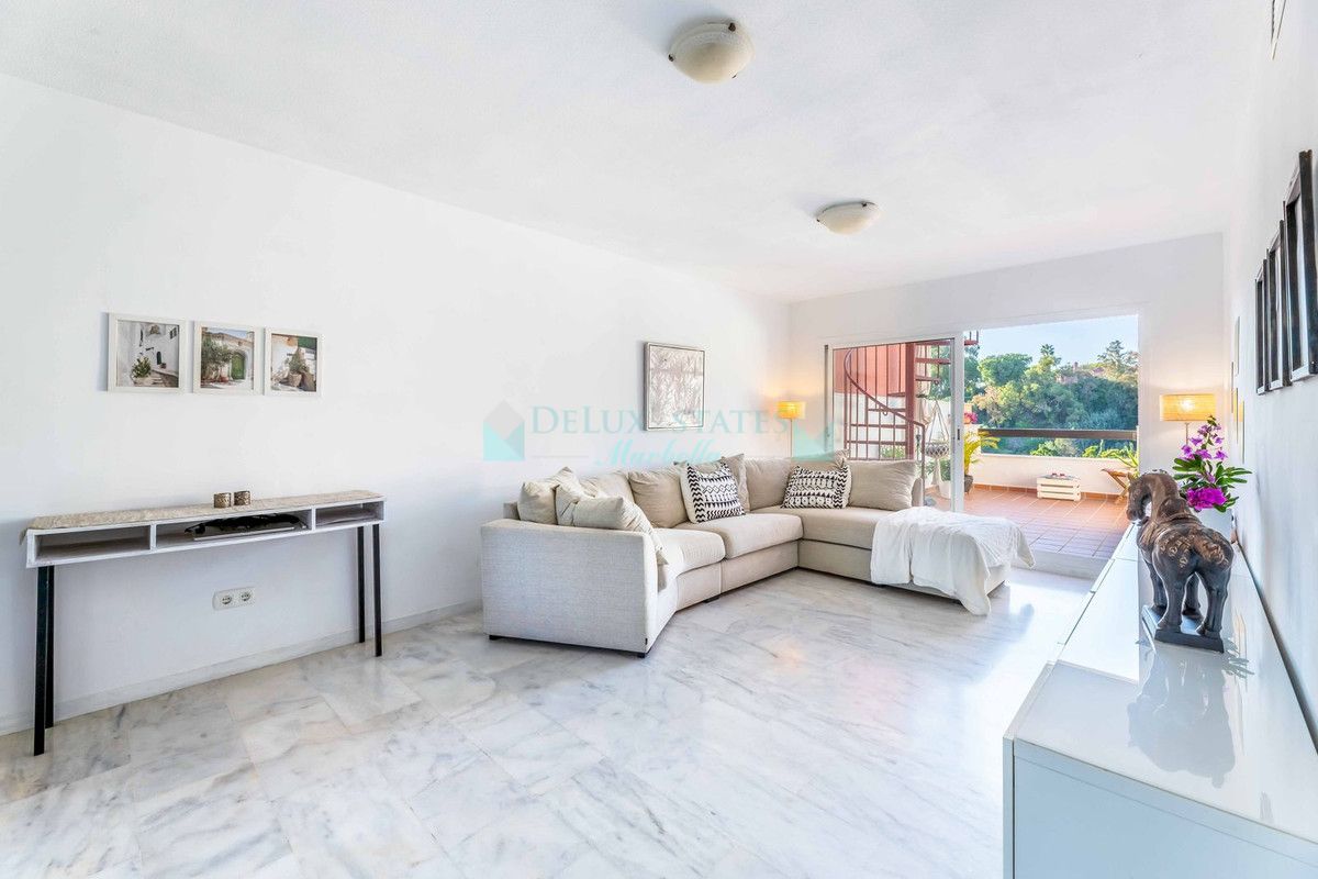 Penthouse for sale in La Reserva de Marbella, Marbella East