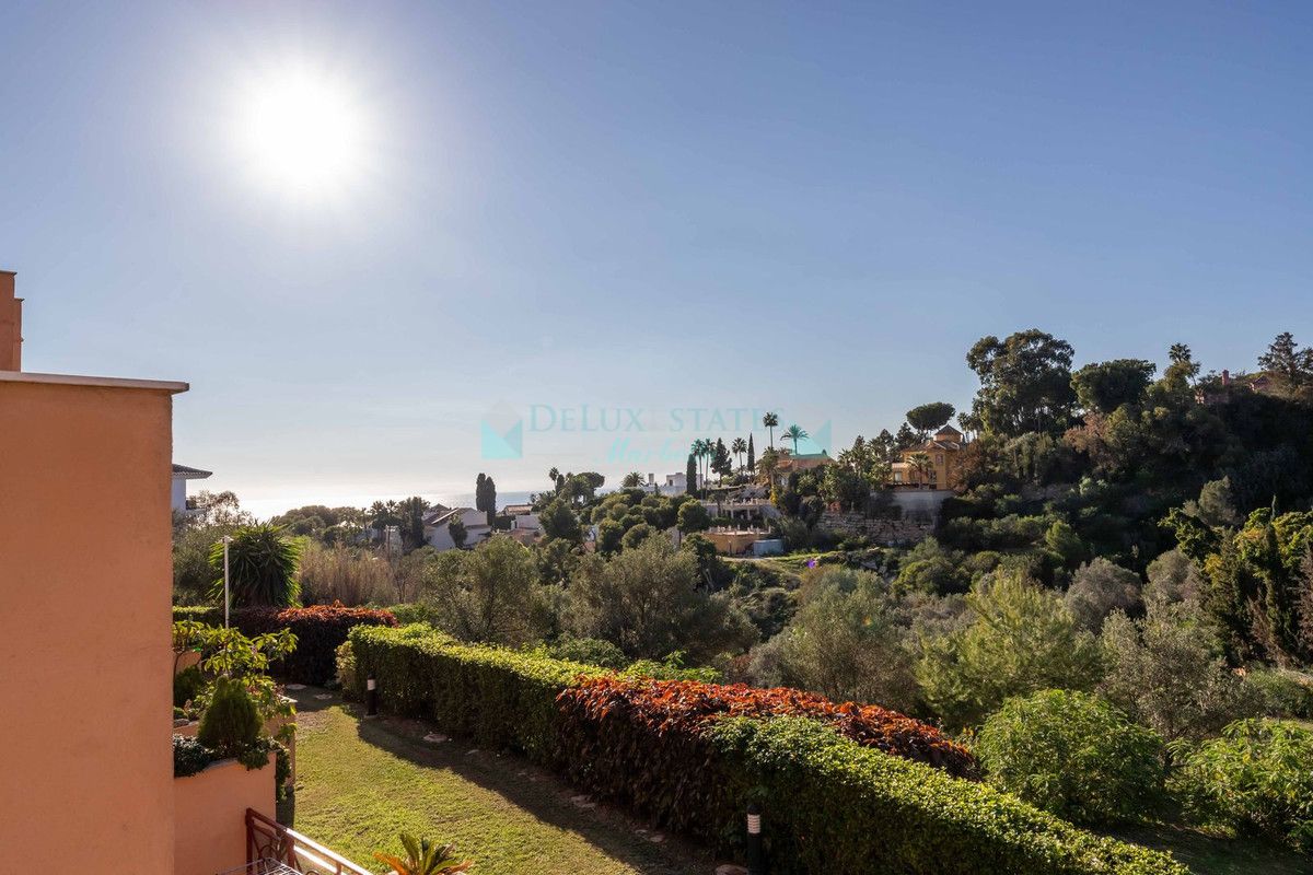 Penthouse for sale in La Reserva de Marbella, Marbella East