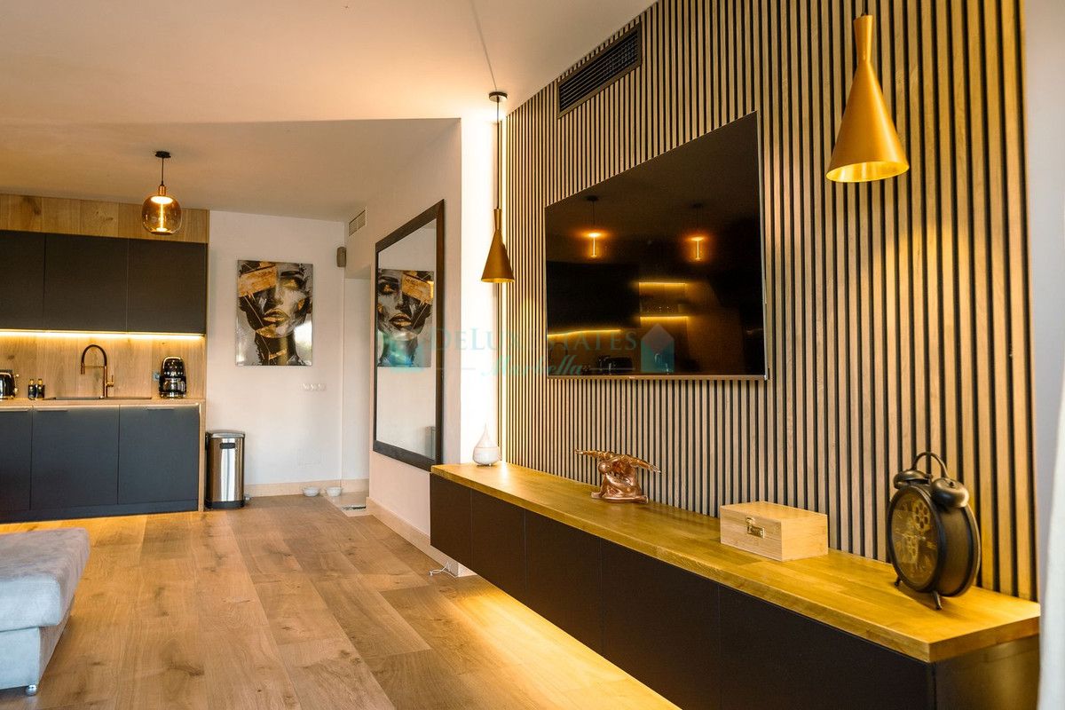 Apartment for rent in Benahavis