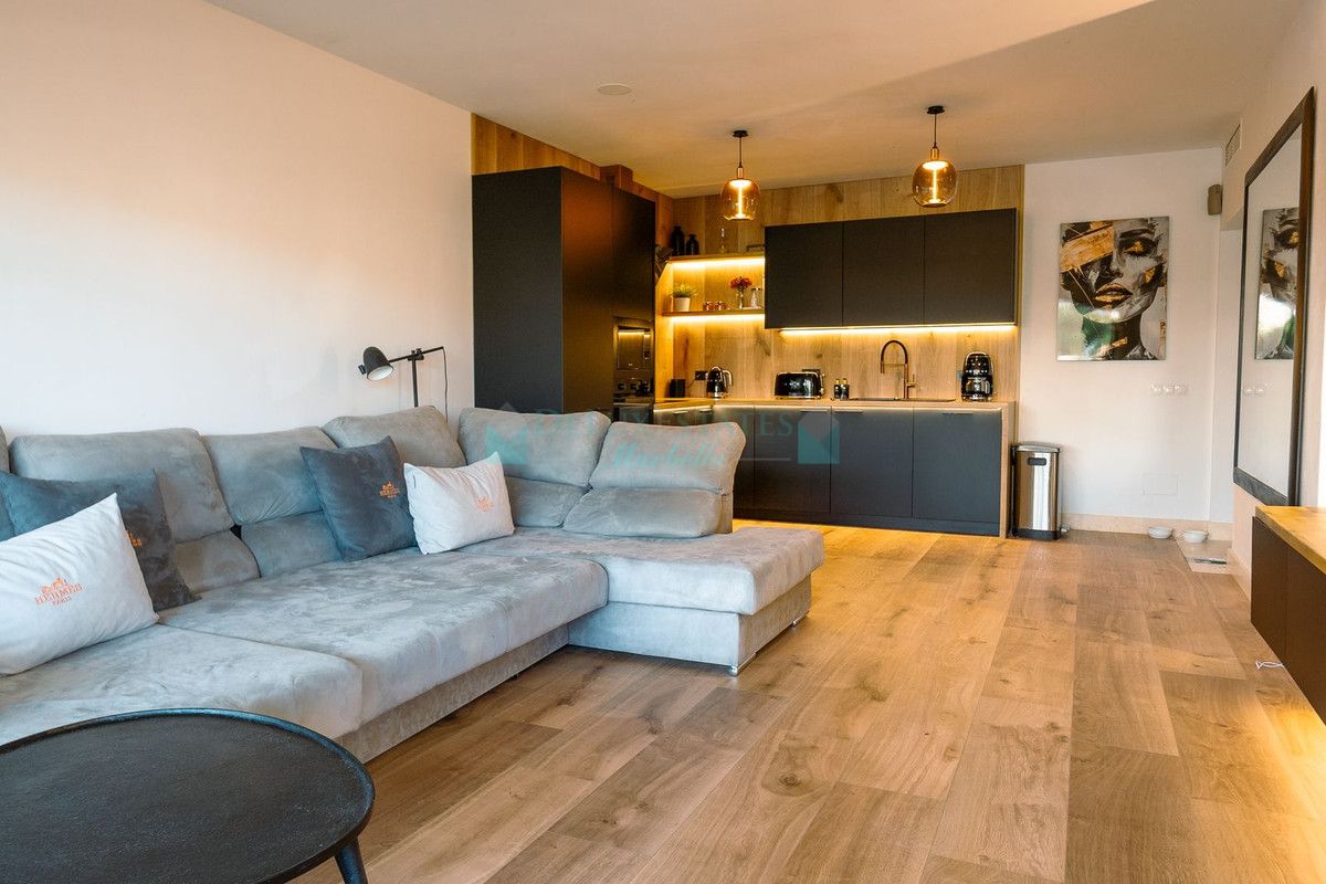 Apartment for rent in Benahavis