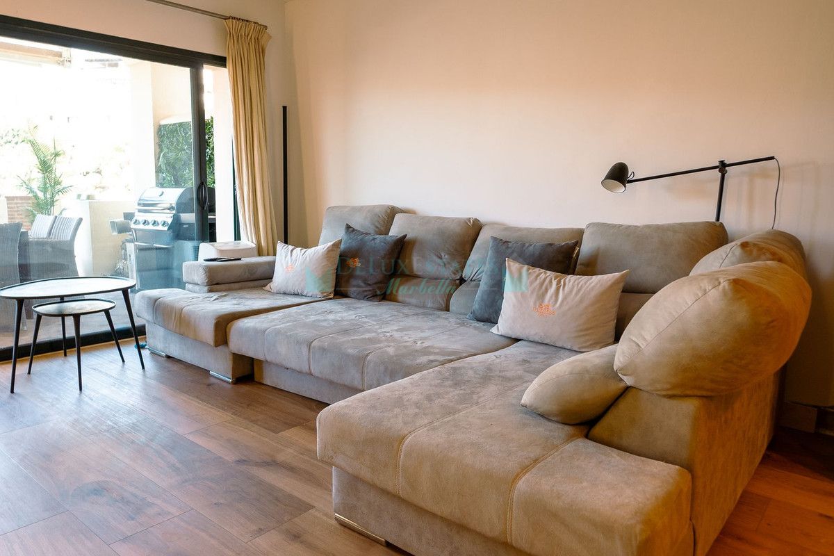 Apartment for rent in Benahavis