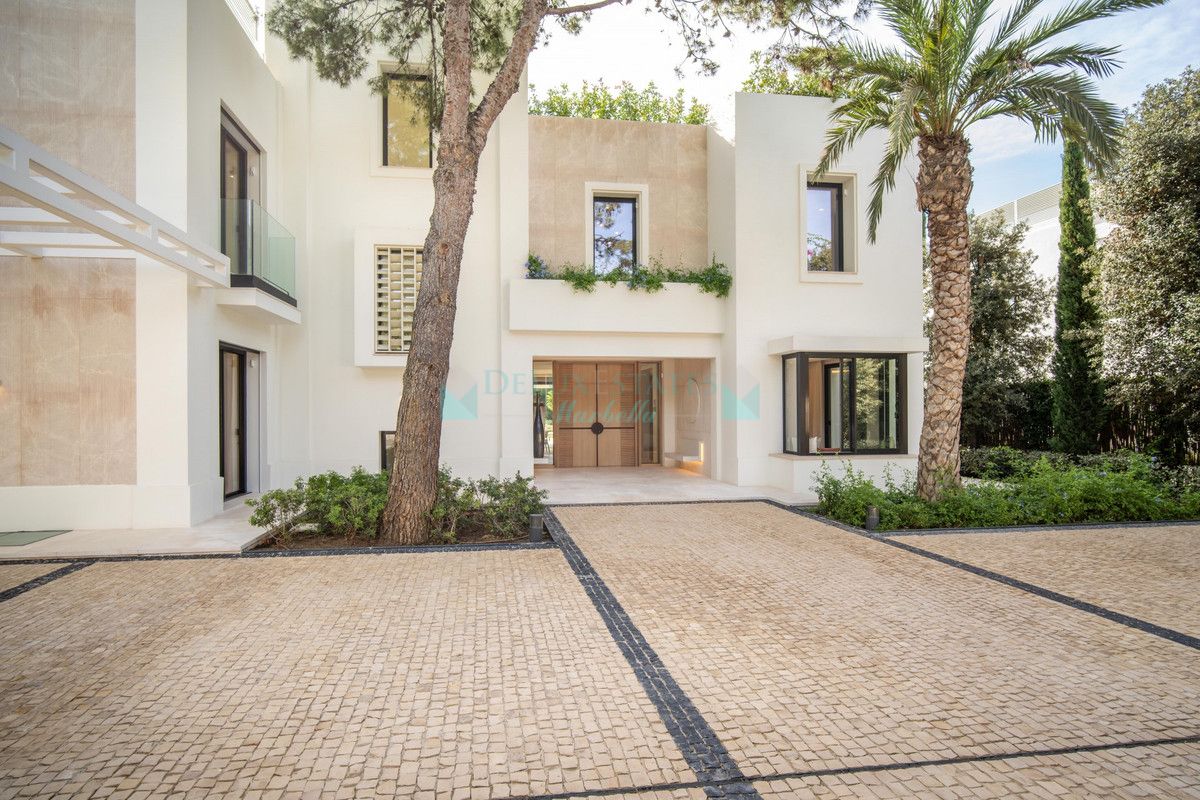 Villa for sale in Marbella Golden Mile