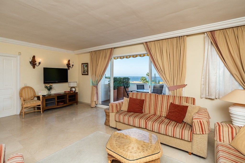 Ático en venta en Elviria, Marbella Este