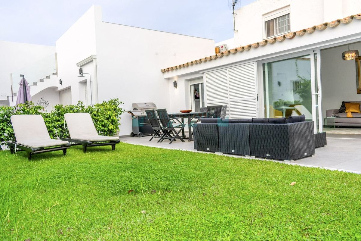 Apartment for sale in Estepona