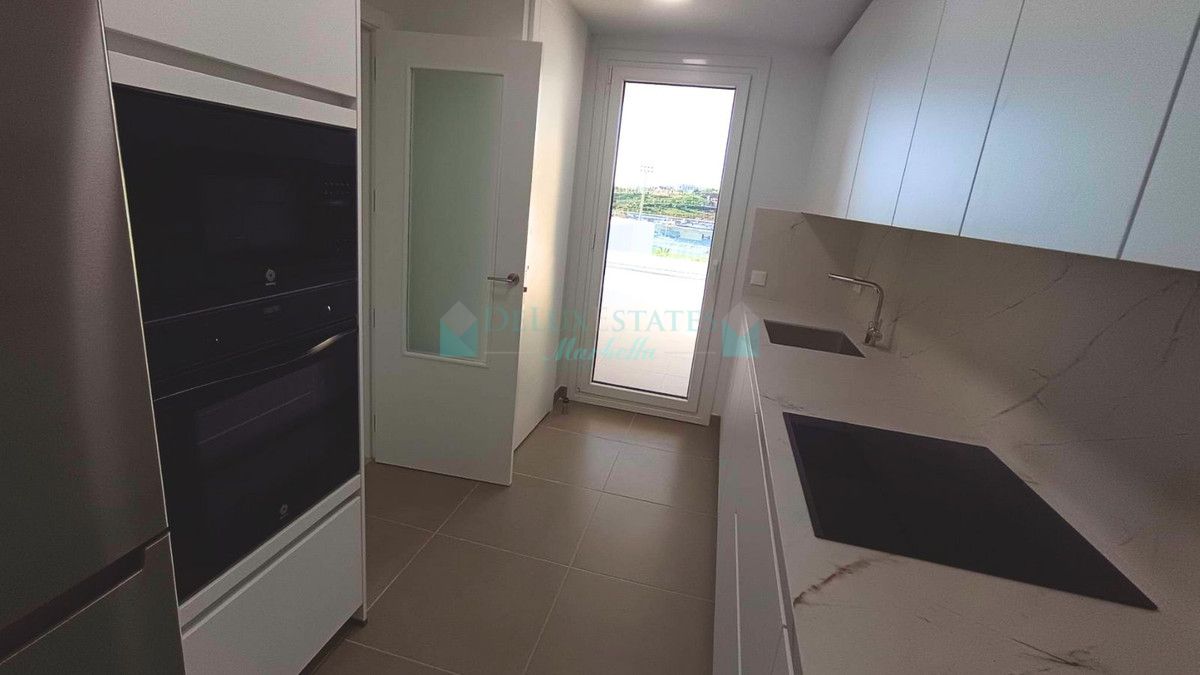 Penthouse for rent in Estepona