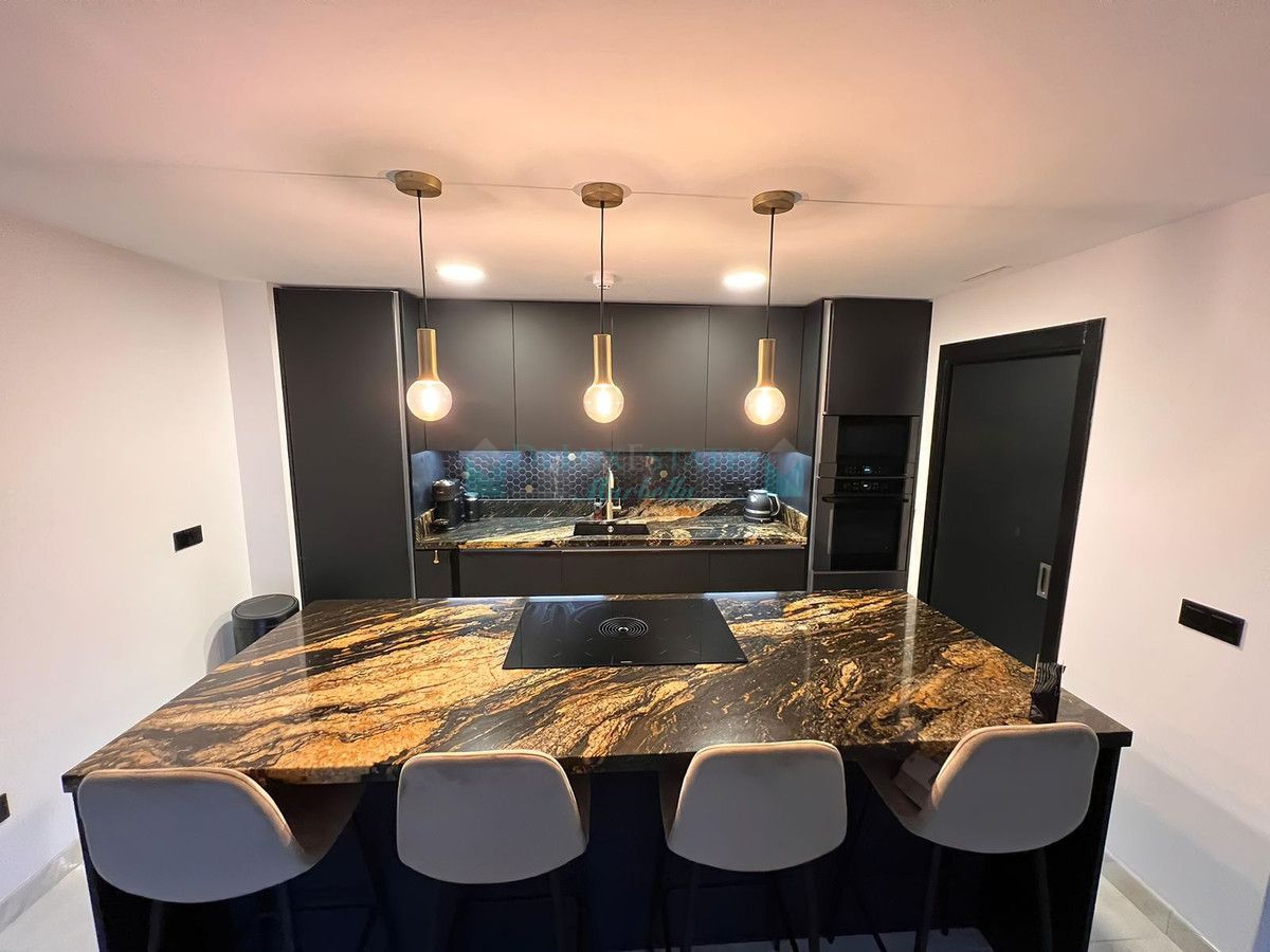 Apartamento Planta Baja en venta en Benahavis