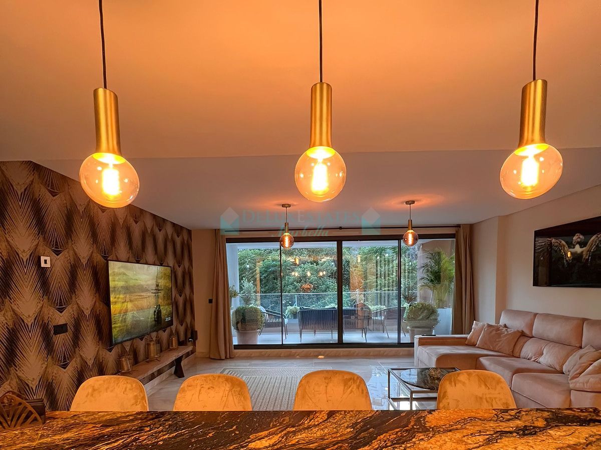 Apartamento Planta Baja en venta en Benahavis