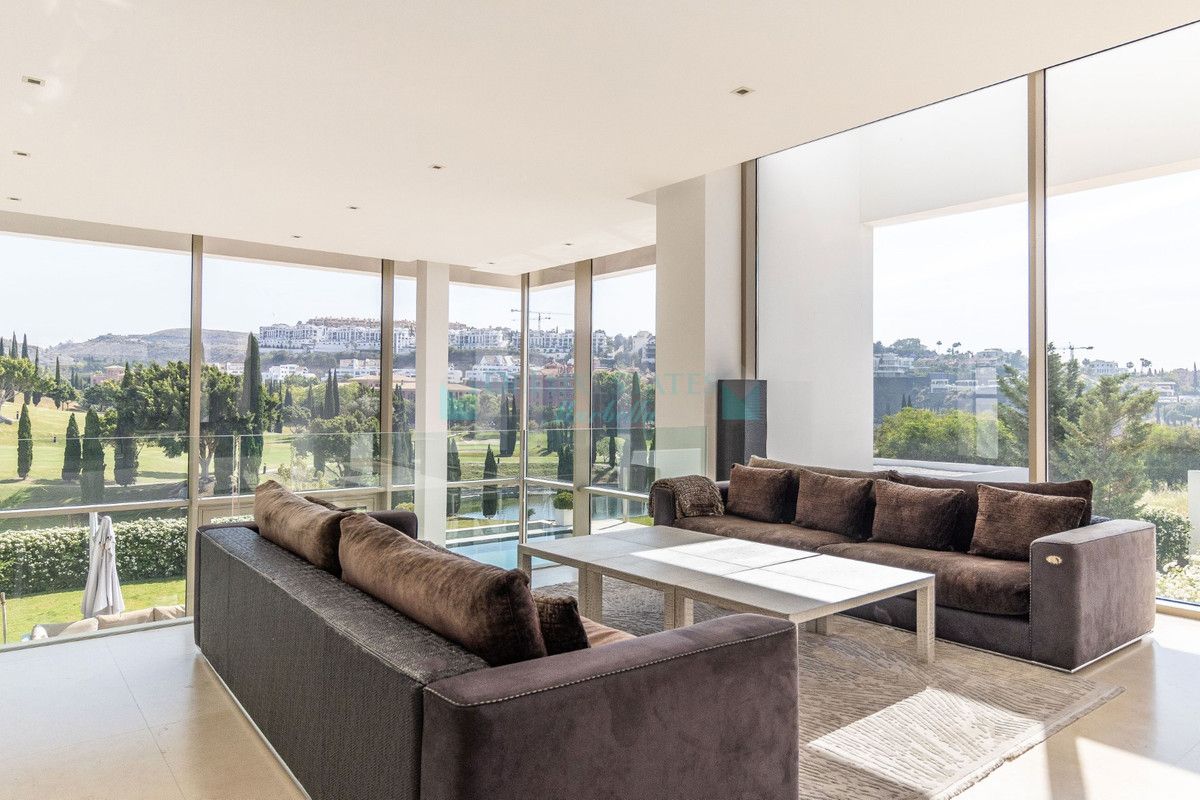 Villa en alquiler en Benahavis