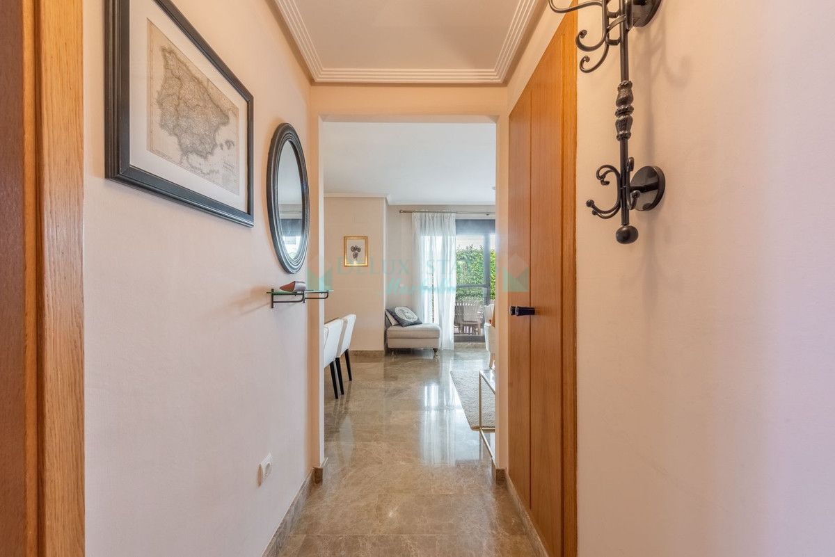 Ground Floor Apartment for sale in Estepona