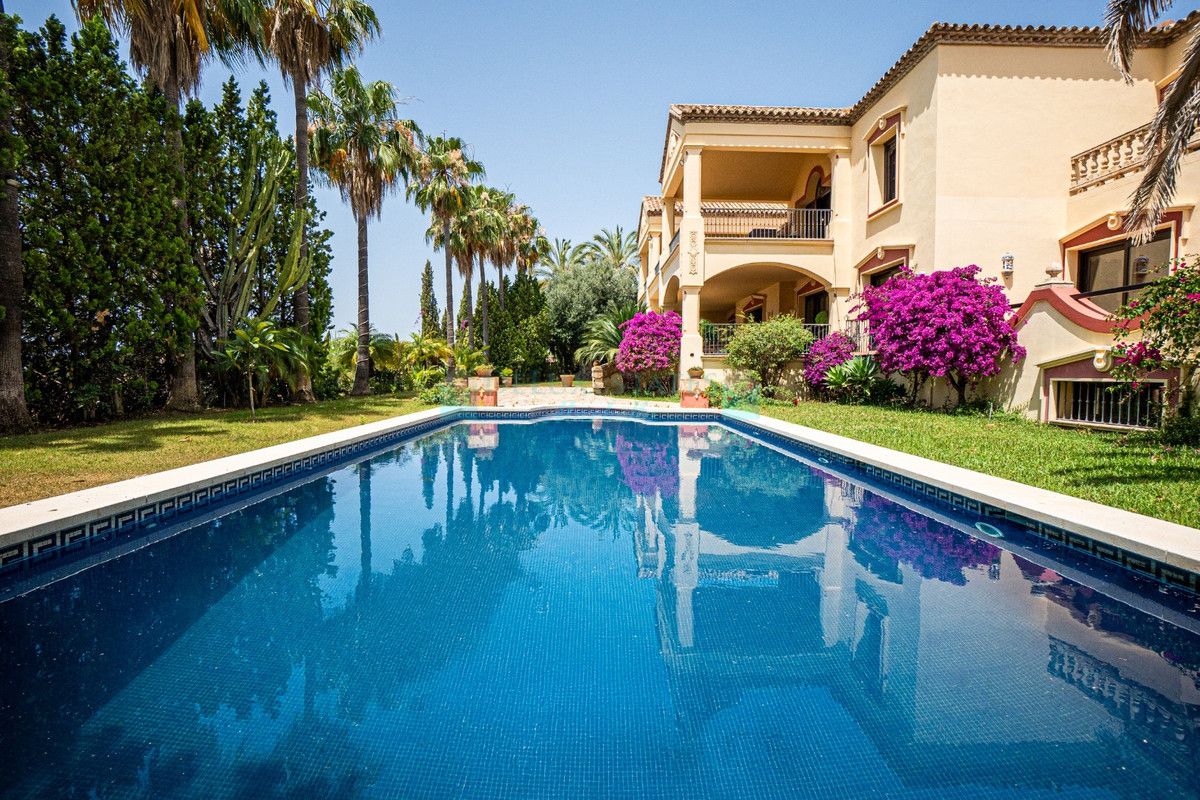 Villa for rent in Sierra Blanca, Marbella Golden Mile