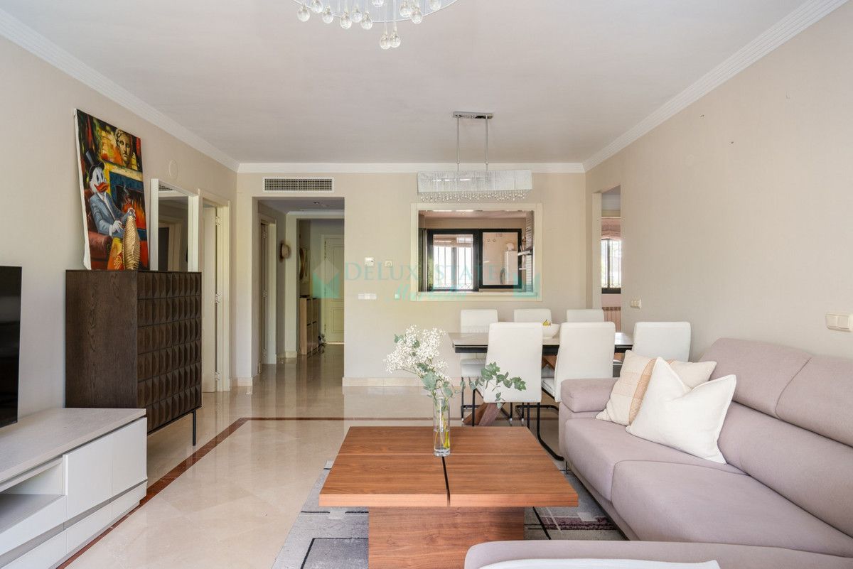 Apartment for sale in Nueva Andalucia