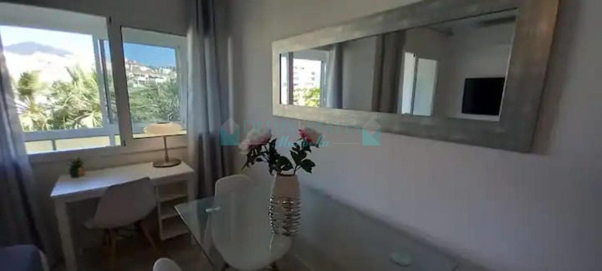 Apartment for sale in Nueva Andalucia