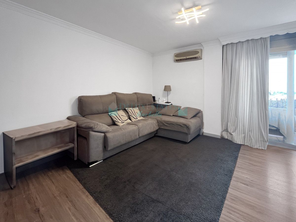 Apartamento en venta en Estepona