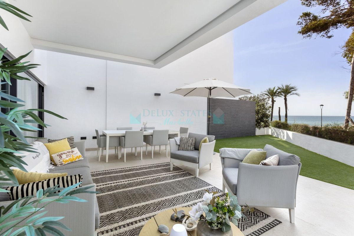 Town House for sale in Estepona