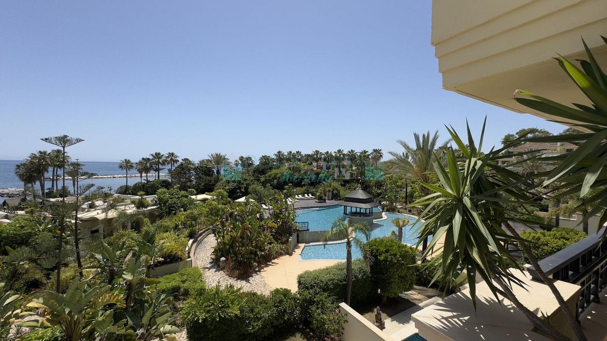 Apartment for rent in Marbella - Puerto Banus