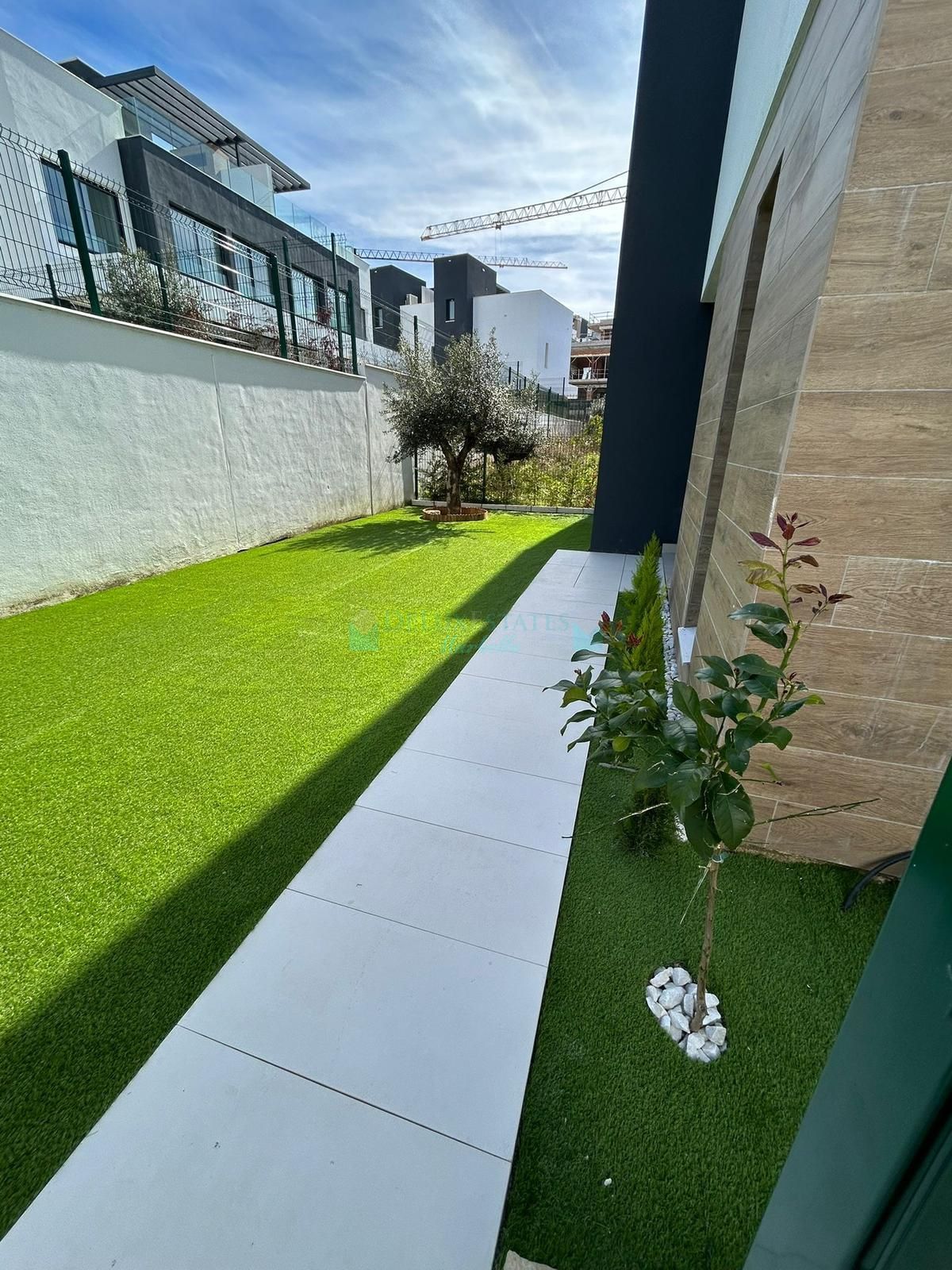 Town House for rent in Estepona