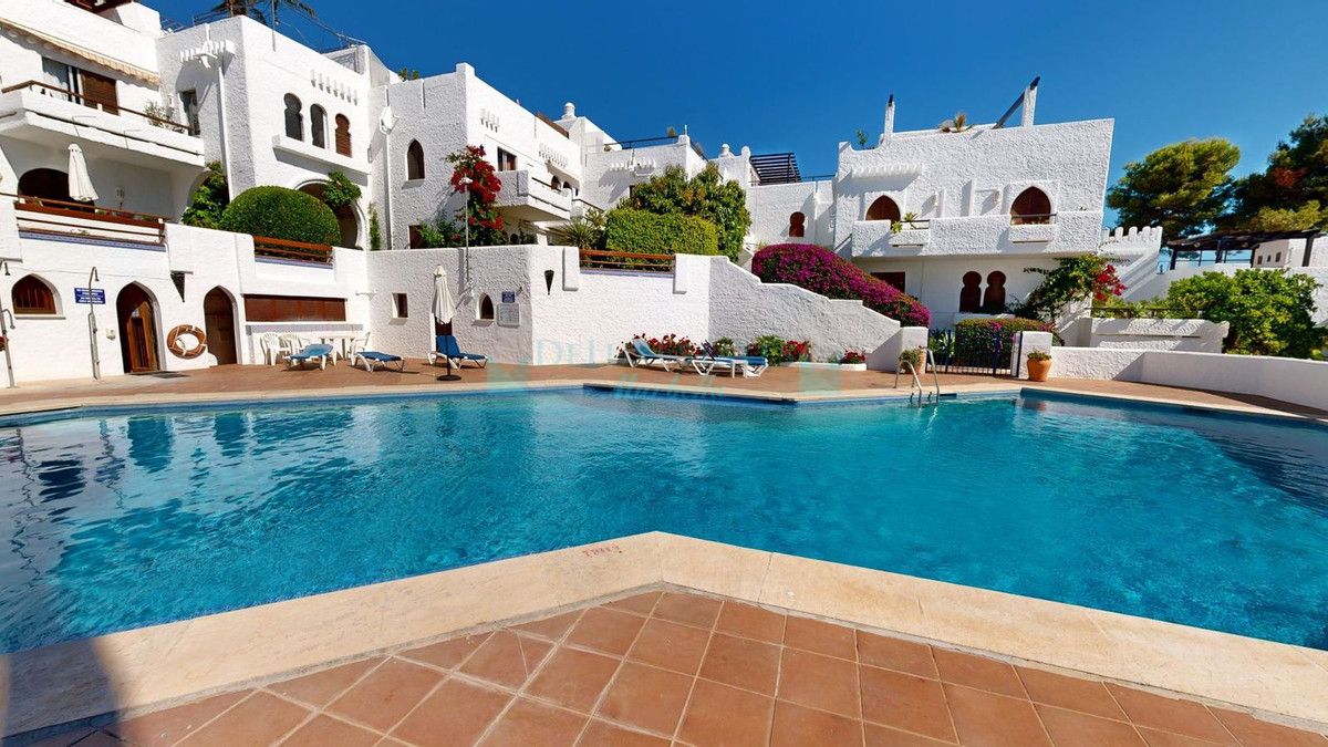 Ground Floor Apartment for sale in Nueva Andalucia