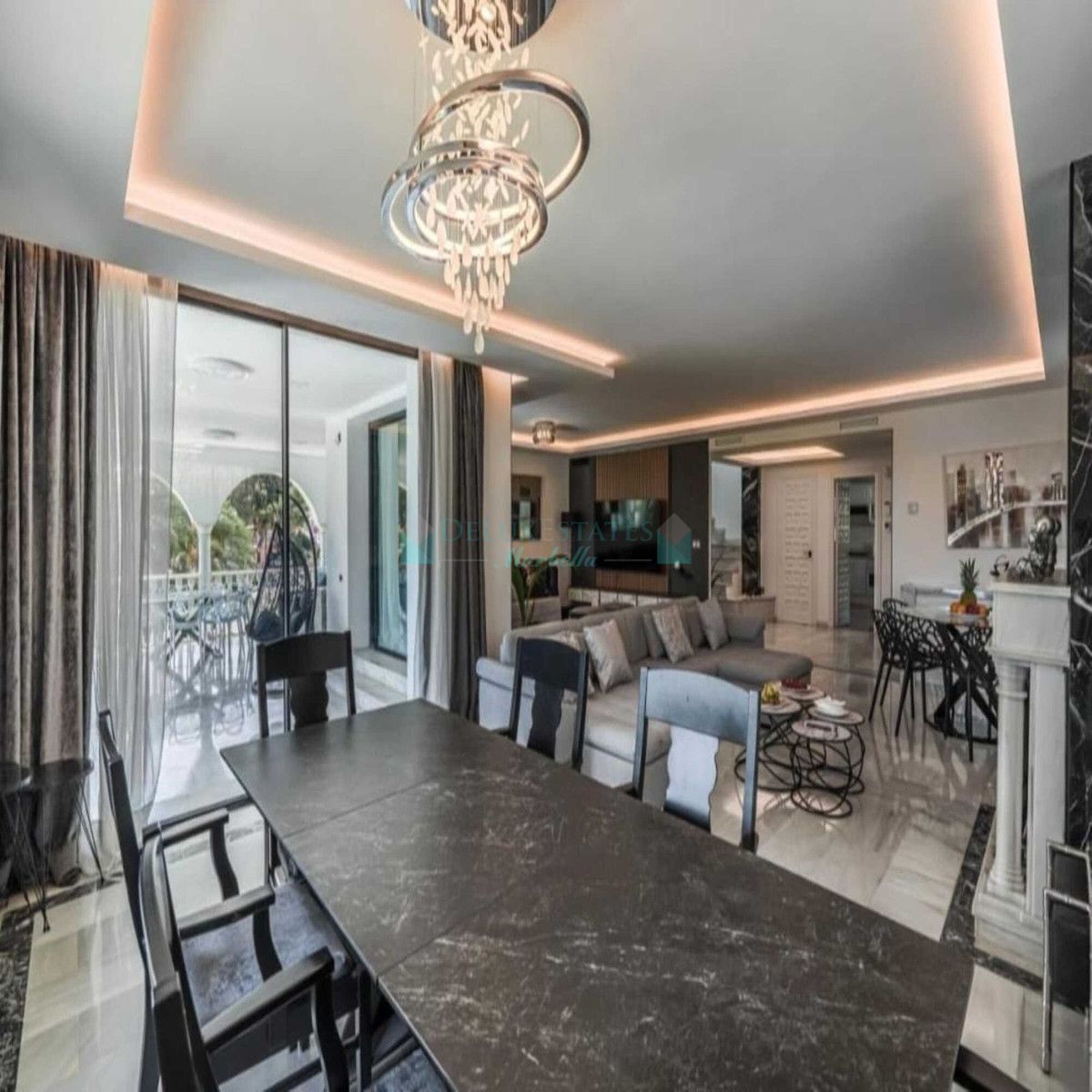 Villa en alquiler en Nueva Andalucia