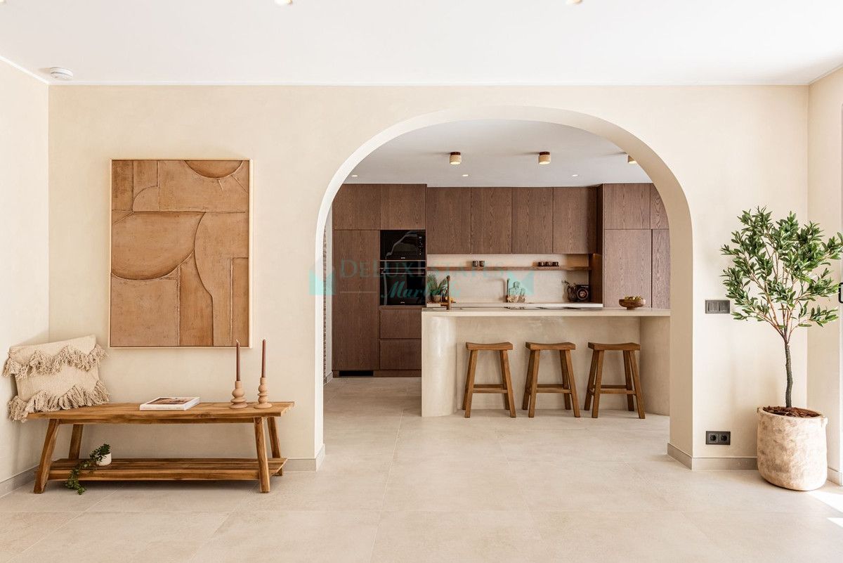 Town House for sale in Marbella Golden Mile